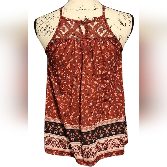 No Boundaries Spaghetti Strap Top - Picture 2 of 4